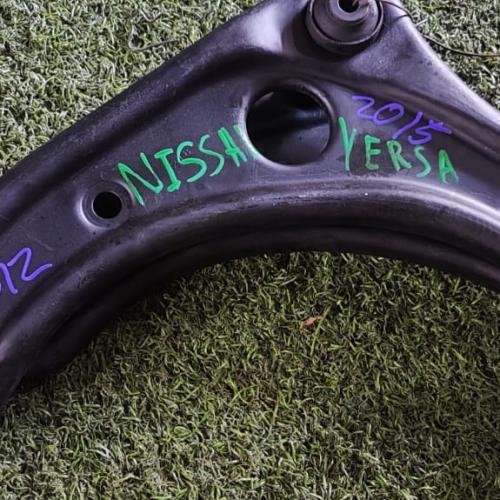 Tijeral-Bandeja Nissan Versa-note-March 2012-15