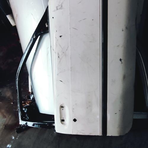 Puerta delantera derecha Toyota carina 90-94