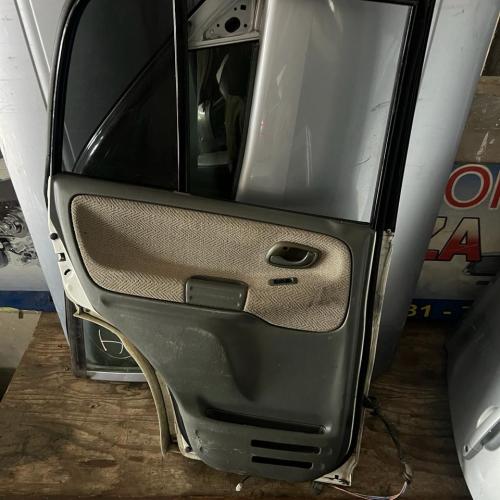 Puerta Trasera Suzuki Gran vitara 98-2001