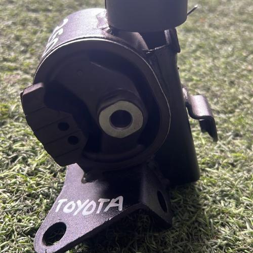 Soporte de motor TOYOTA